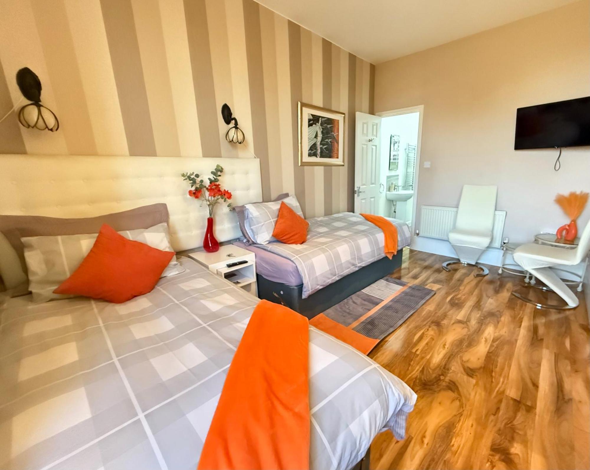 Upton Country Park Guest house 3*